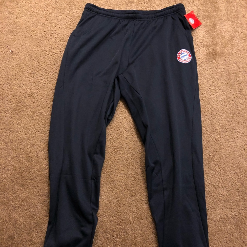 FC Bayern Munich Joggers Size L
